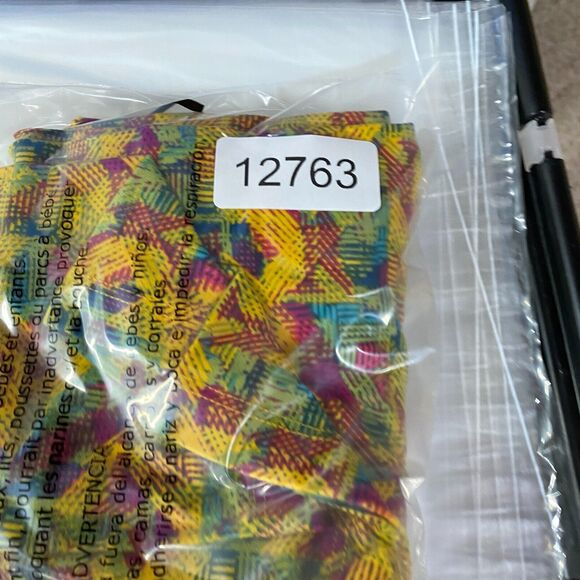 LulaRoe Leggings Women One Size Yellow Geometric Pull On High Rise Capri Casual - Picture 10 of 10